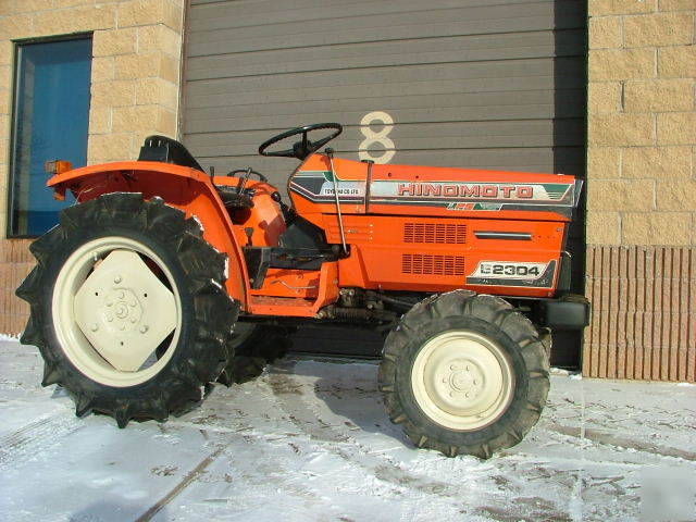 Hinomoto E2304 compact tractor 28HP 4WD