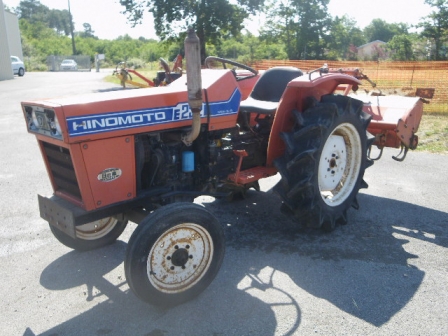 Enchères HINOMOTO TRACTEUR AGRICOLE TYPE E232 + CHARRUE - Burdigala ...