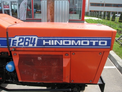 Tractor Hinomoto E264 DT