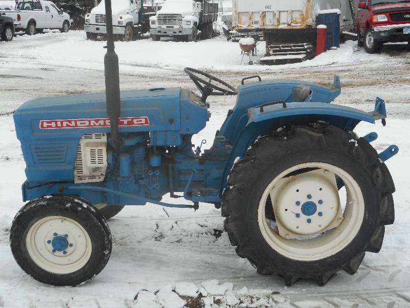 Hinomoto E28 Tractor, 2-Cylinder Di... | LE Tractors #10 | K-BID