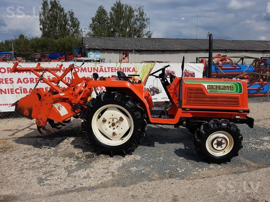Lauksaimniecības tehnika Traktori (Riteņtraktori), cena 5 700 ...