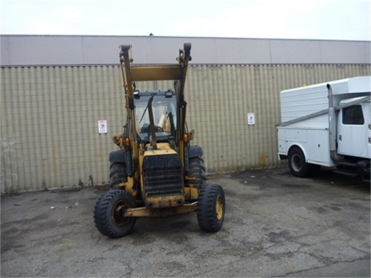... Online Government Auctions of Government Surplus - Ford 455C BACKHOE