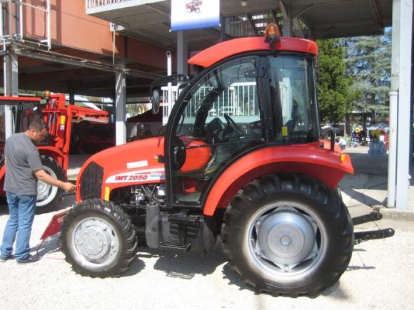 IMT 2050 - IMT Traktori - Mehanizacija - AgroKlub.com
