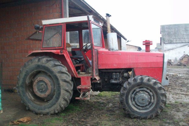 traktor imt 5136