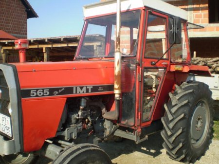 IMT 565 http://www.njuskalo.hr/traktori/traktor-imt-565-oglas-716123