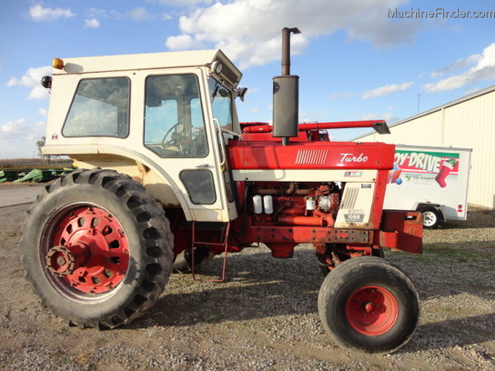 1972 International Harvester 1066 Tractors - Row Crop (+100hp) - John ...