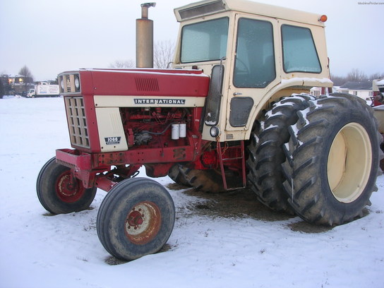 1974 International Harvester 1066 Tractors - Row Crop (+100hp) - John ...