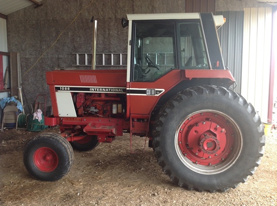 International Harvester 1086 Tractors - Row Crop (+100hp) - John Deere ...