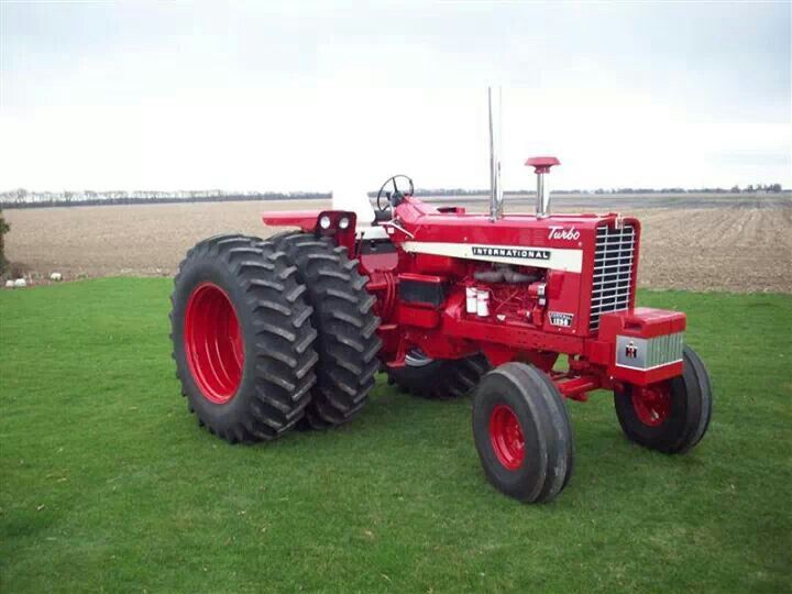 Pin by Brad Johnson on Farmall, IH Tractors #2 | Pinterest