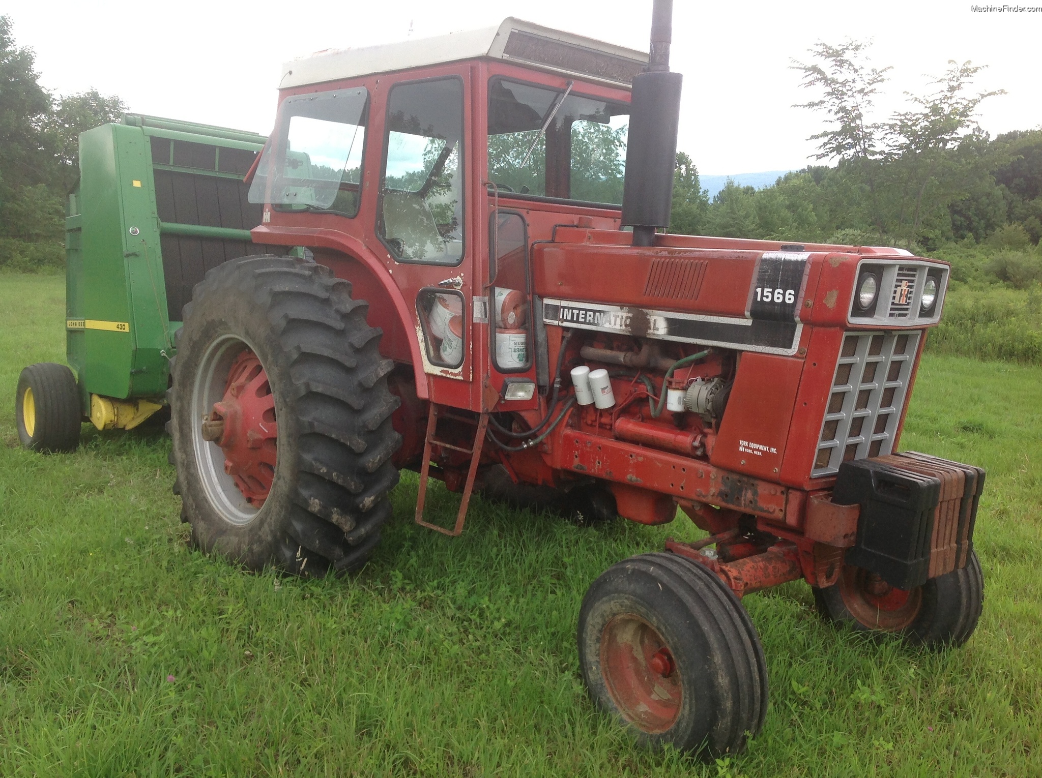 International Harvester 1566 Tractors - Row Crop (+100hp) - John Deere ...