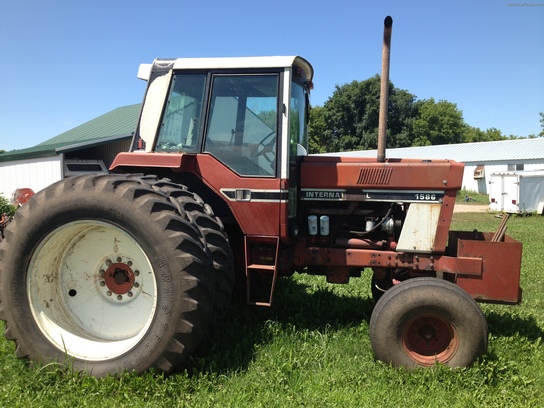 1977 International Harvester 1586 Tractors - Row Crop (+100hp) - John ...