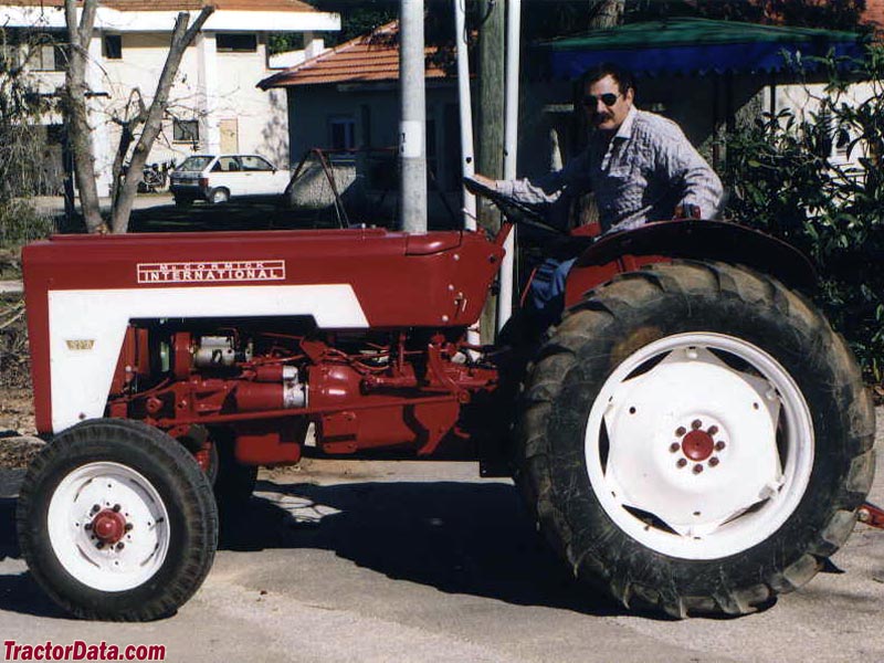 TractorData.com International Harvester 276 tractor photos information