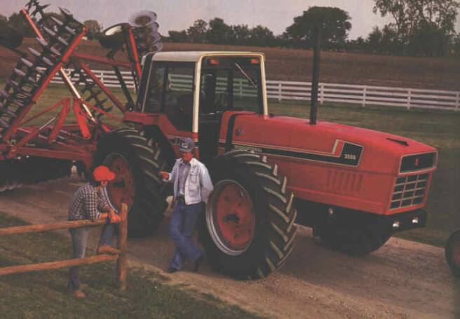 All photos of the International Harvester 3588 on this page are ...