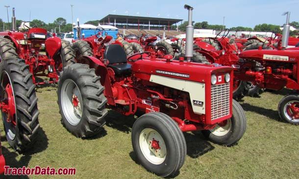International Harvester 424 | Tractors made in Louisville KY ...