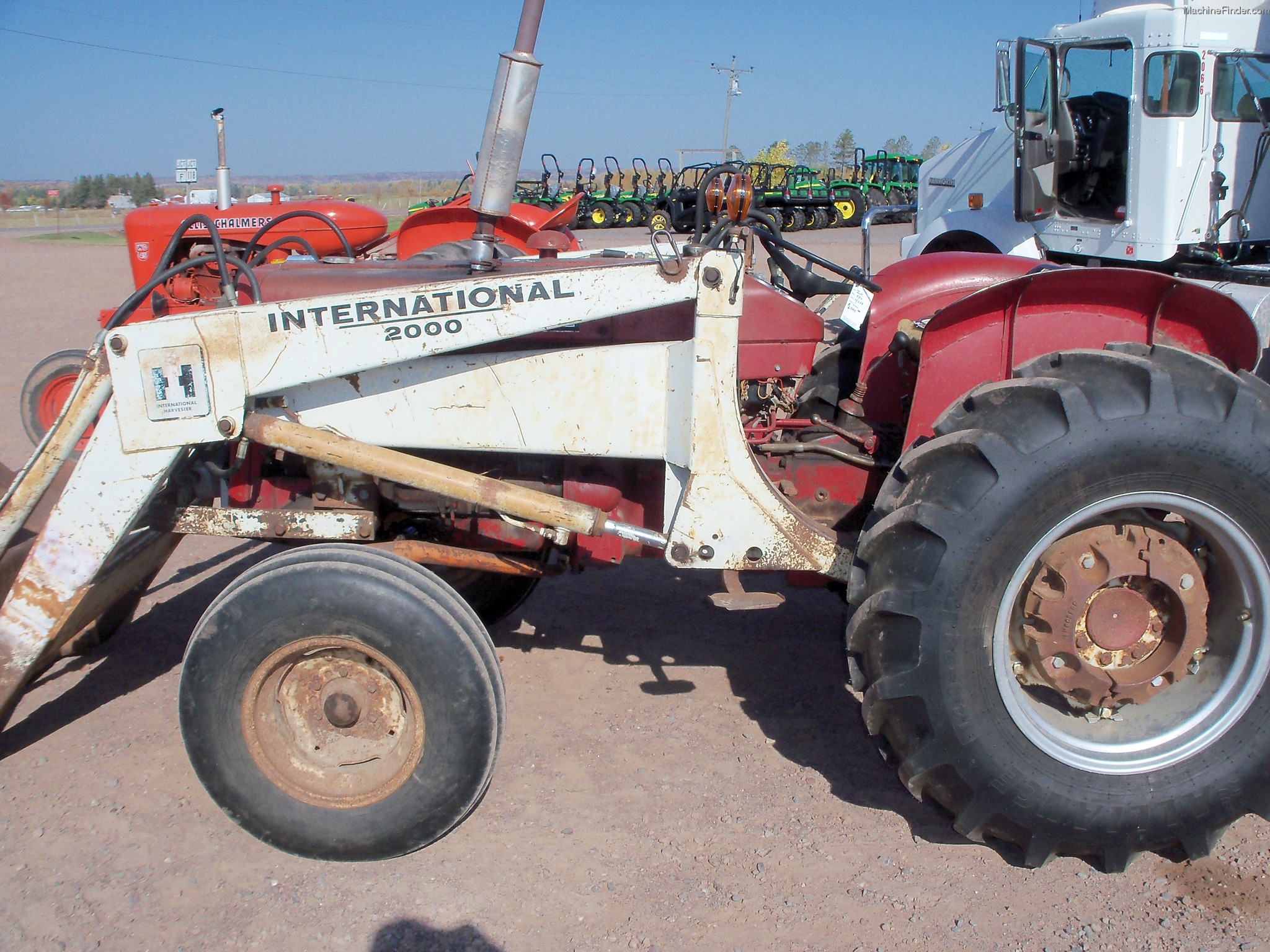 International Harvester 454 Tractors - Utility (40-100hp) - John Deere ...