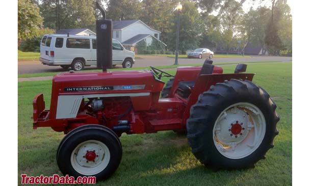 International Harvester 464, left profile Photo courtesy of Arlington ...