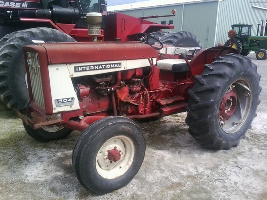 1966 International Harvester 504 Tractors - Utility (40-100hp) - John ...