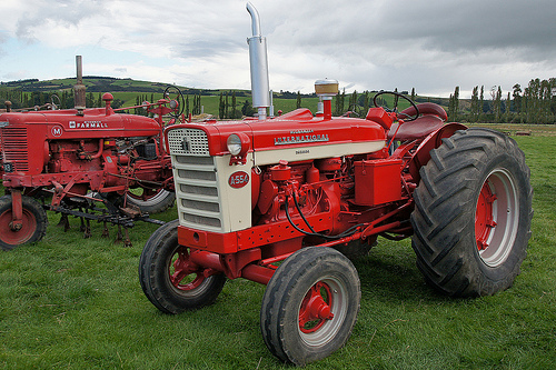 1964 - 1967 International A-554 Tractor. - a photo on Flickriver