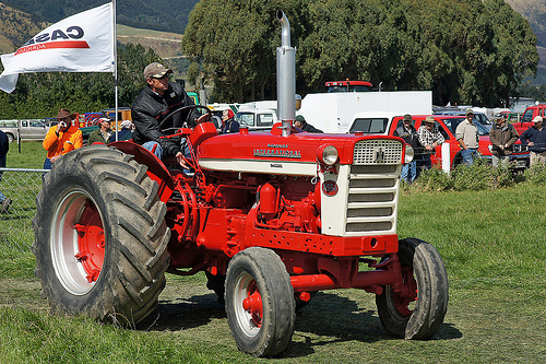 McCormick International A-554 Tractor. | Flickr - Photo Sharing!