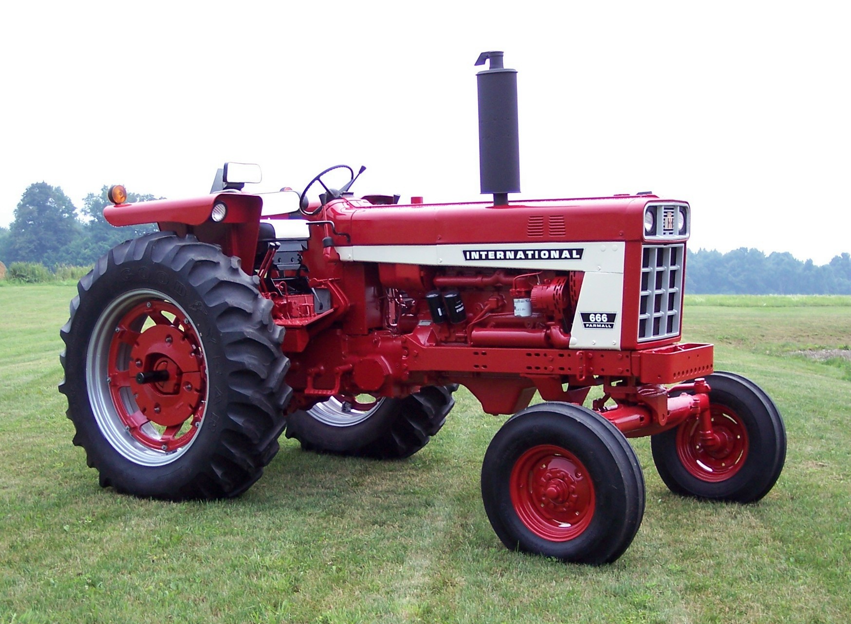 International Harvester Farmall Logo Images & Pictures - Becuo