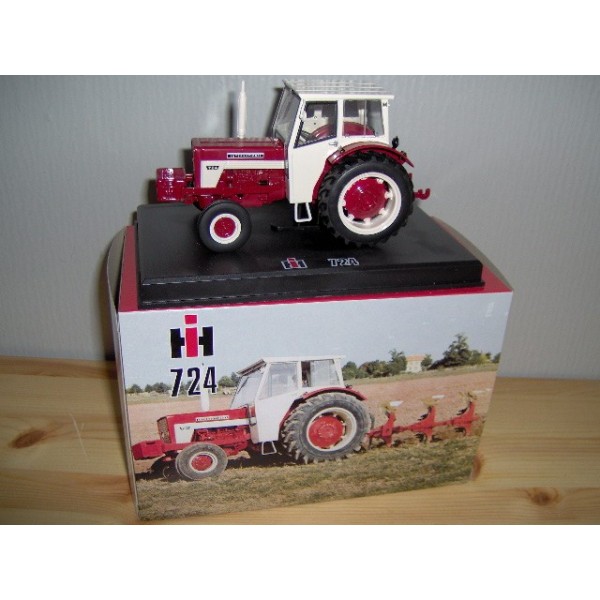International Harvester 724 - Chenedol Tractor