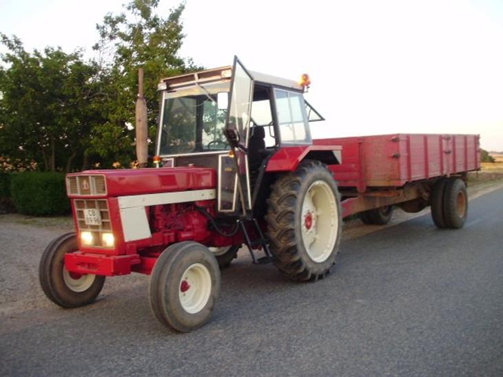 International Harvester 844-S - 1978 - Fin traktor der kan klare lid ...