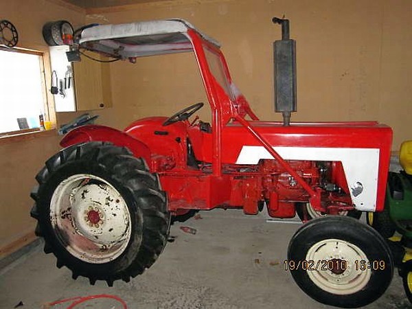 International Harvester 434. MotoBurg