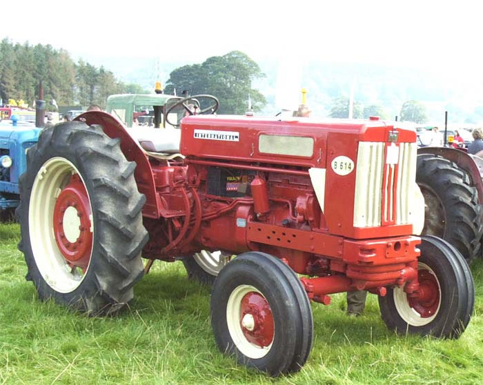 International Harvester B614 Tractor