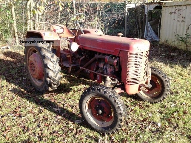 McCormick Farmall International DGD 4 1954 Agricultural Tractor Photo ...