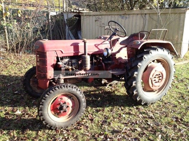 McCormick Farmall International DGD 4 1954 Agricultural Tractor Photo ...