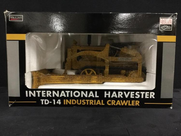 International Harvester TD-14 w/ blade by SpecCast, NIB 1:16 scale.