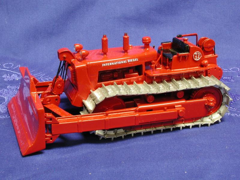 International Harvester TD-24 w/Cable Blade-DHS Diecast Collectables ...