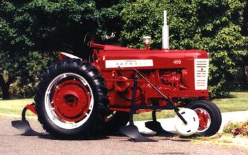 Alfa img - Showing > Farmall 450 Tractor