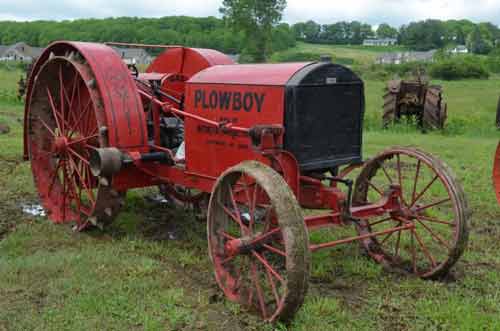 Legendary Antique Tractors Sold at Auction - Antique Farm Equipment ...