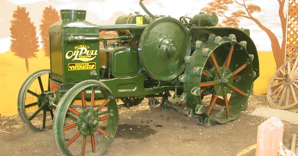 Heidrick Ag History Center: museum tractor photographs | Tractors ...