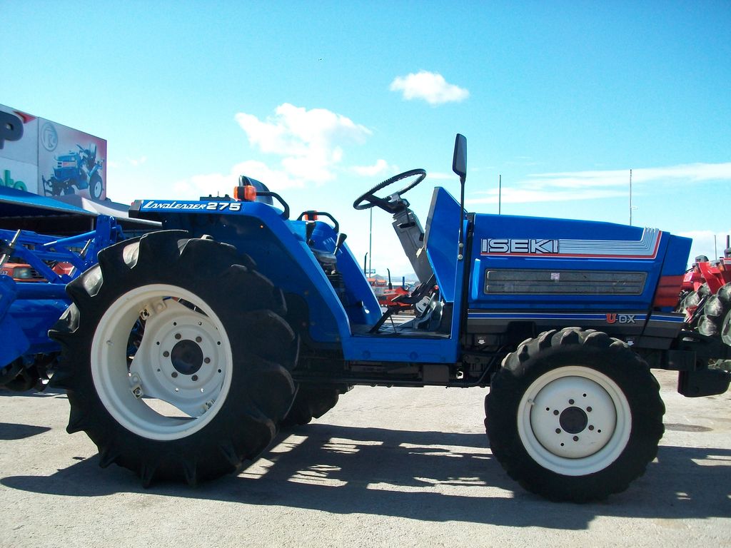 ISEKI TA275 tracteur vigneron