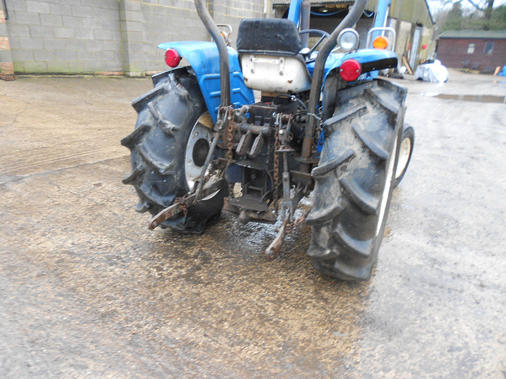 Iseki TS3510 compact tractor c/w front loader | eBay