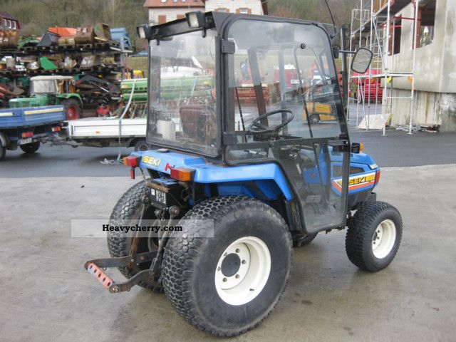 1995 Iseki 318 Agricultural vehicle Tractor photo 3