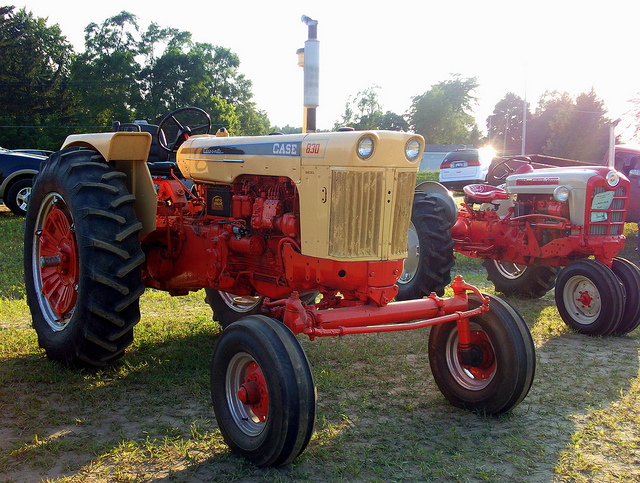 Case 830 Case-O-Matic And Ford 801 Select O Speed. | Flickr ...
