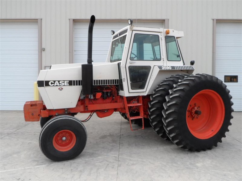 1980 J I CASE 2590 Tractor