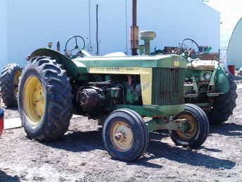 Used Farm Tractors for Sale: John Deere 820 Two Cylinder ...