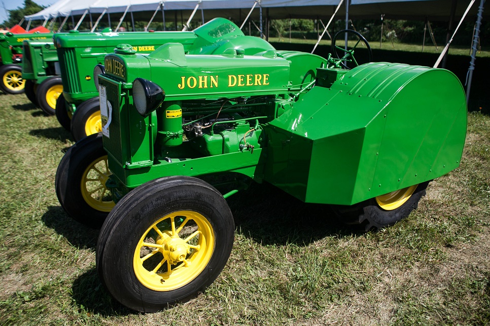 John Deere AR and AO Tractors - Antique Tractor Blog