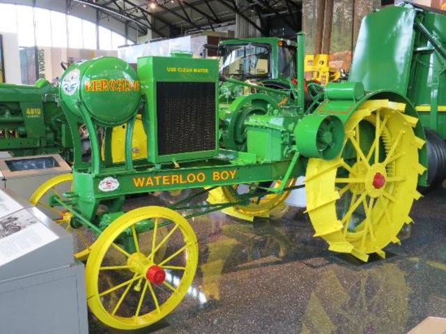 The History of a John Deere Tractor timeline | Timetoast ...