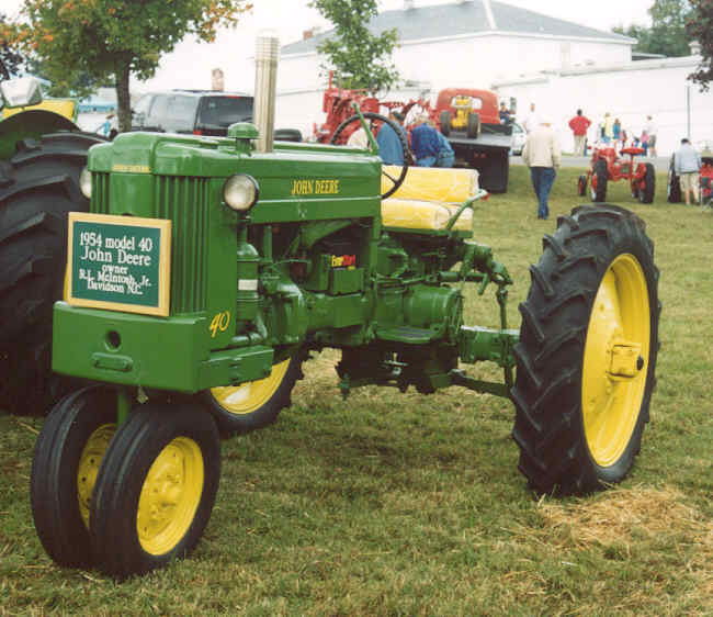 The Model 40 - John Deere Model 40T Tricycle Tractor