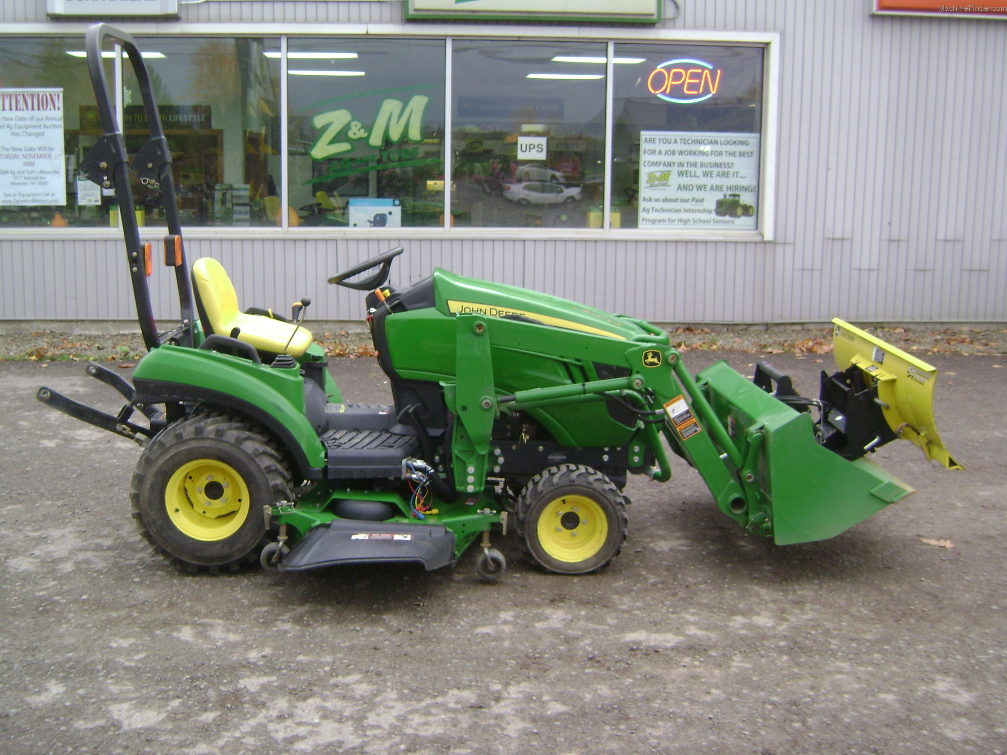 2011 John Deere 1023E Compact Tractor with loader, mower and54