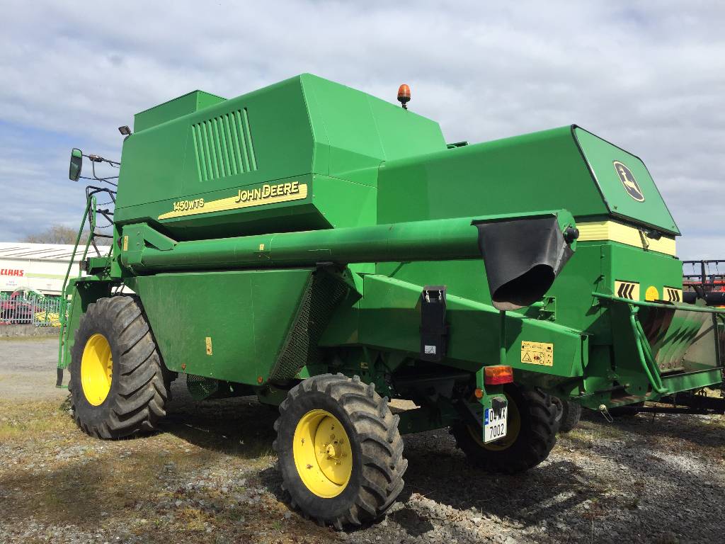 Used John Deere 1450 WTS combine harvesters Year: 2004 for sale ...