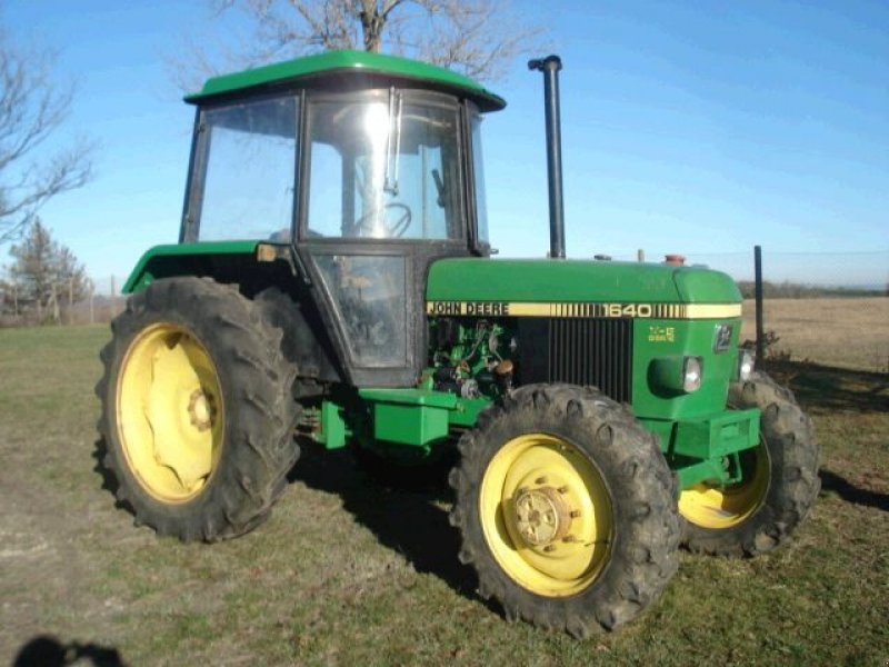 John Deere 1640 Tractor - technikboerse.com