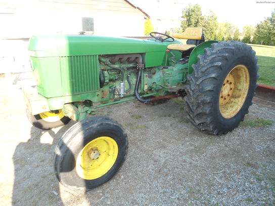 1975 John Deere 1830 Tractors - Utility (40-100hp) - John Deere ...