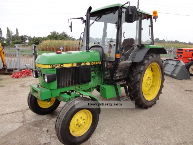 John Deere 1850 1991 Agricultural Tractor Photo and Specs