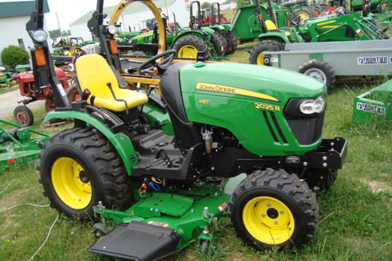 2014 John Deere 2025R Tractors for Sale | Fastline